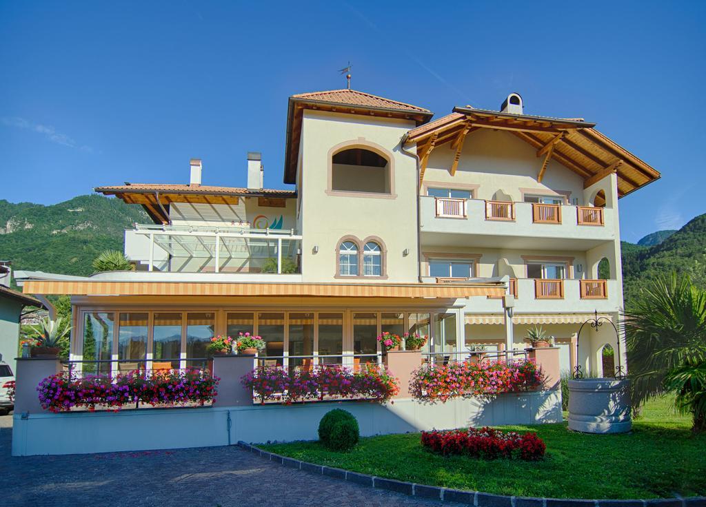 Garni Hotel Peterlinhof Caldaro Eksteriør billede
