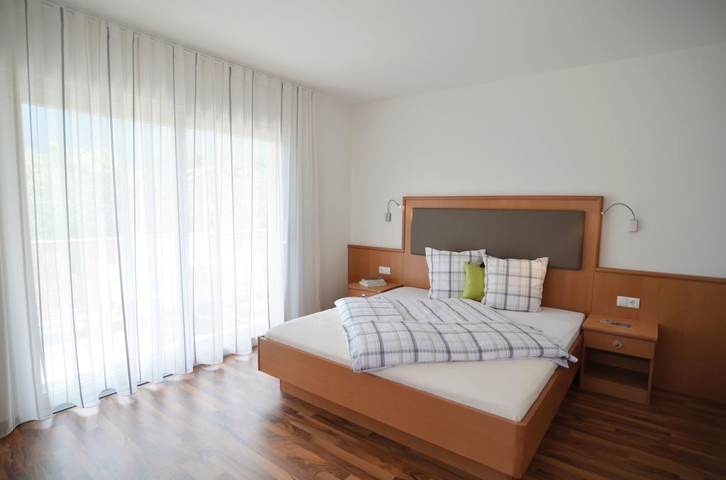 Garni Hotel Peterlinhof Caldaro Værelse billede