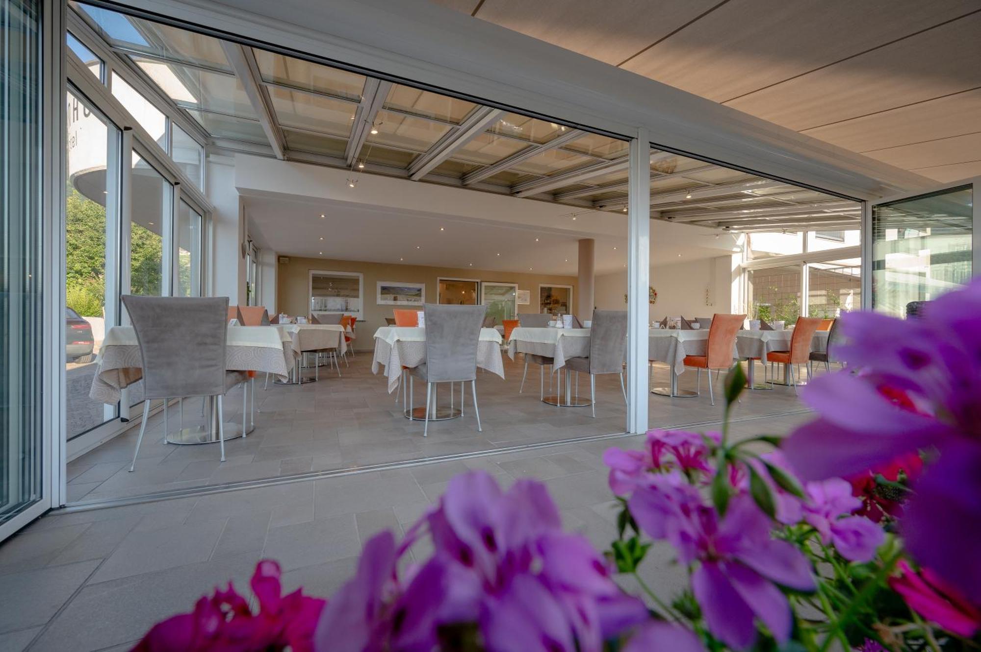Garni Hotel Peterlinhof Caldaro Eksteriør billede